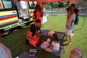 policyjny piknik na Wyspie Młyńskiej