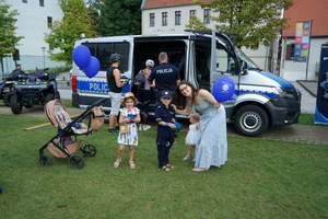 policyjny piknik na Wyspie Młyńskiej