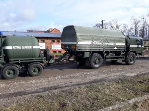 W trakcie robót drogowych na ul. Kolejowej w Tucholi został odkopany niewybuch pocisku artyleryjskiego pochodzącego z okresu II wojny światowej.