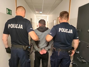 policjanci zatrzymali sprawcę wypadku drogowego