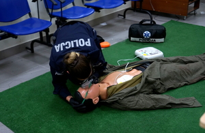 policjanci uczestniczą w konkursie służby kryminalnej