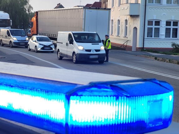 policjanci prowadzą działania "trzeźwy poranek" - zdjęcie poglądowe